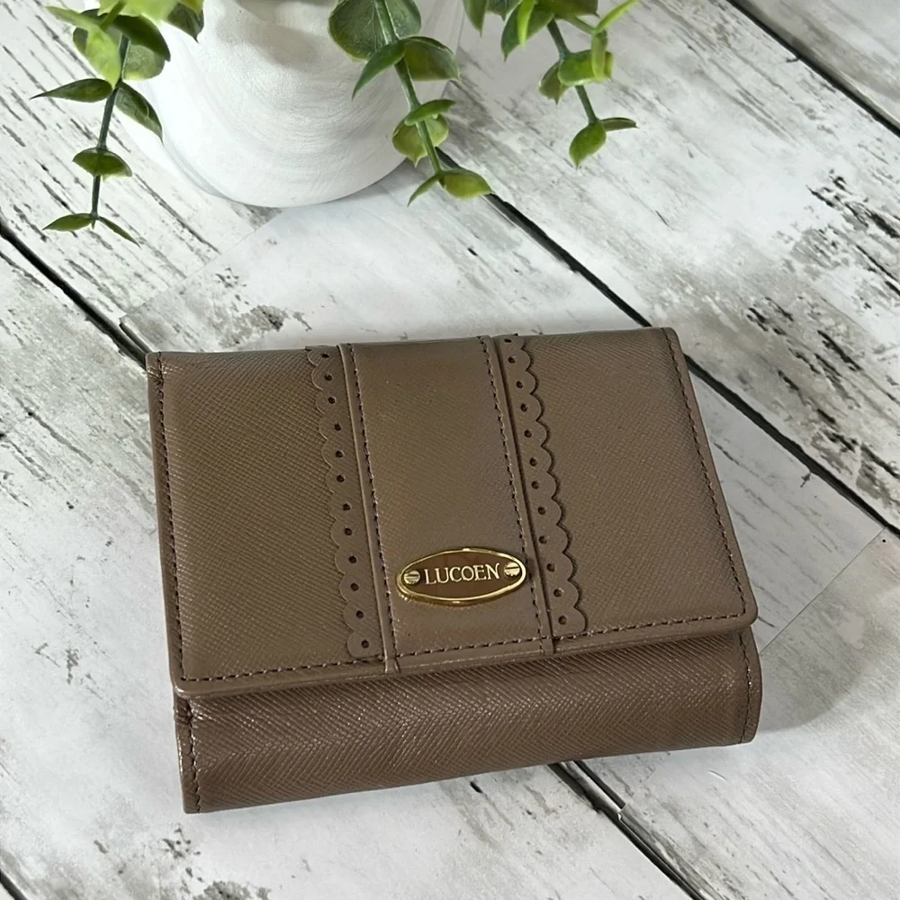 Lucoen Brown Wallet